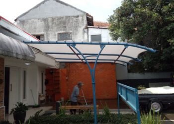 Pemilik Bangunan Wajib Tahu! 5 Penyebab Kain Kanopi Membran Menguning dan Solusinya 1 penyebab kain kanopi membran menguning